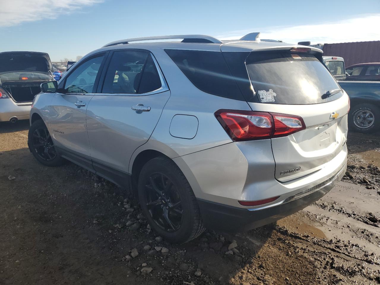 2018 Chevrolet Equinox - Image 2