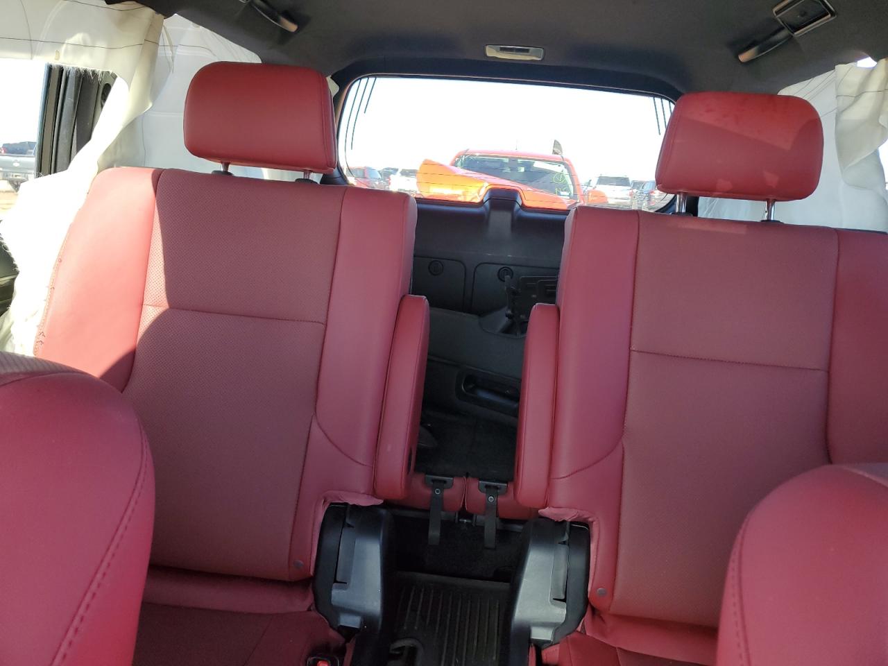 2022 Lexus GX - Image 10