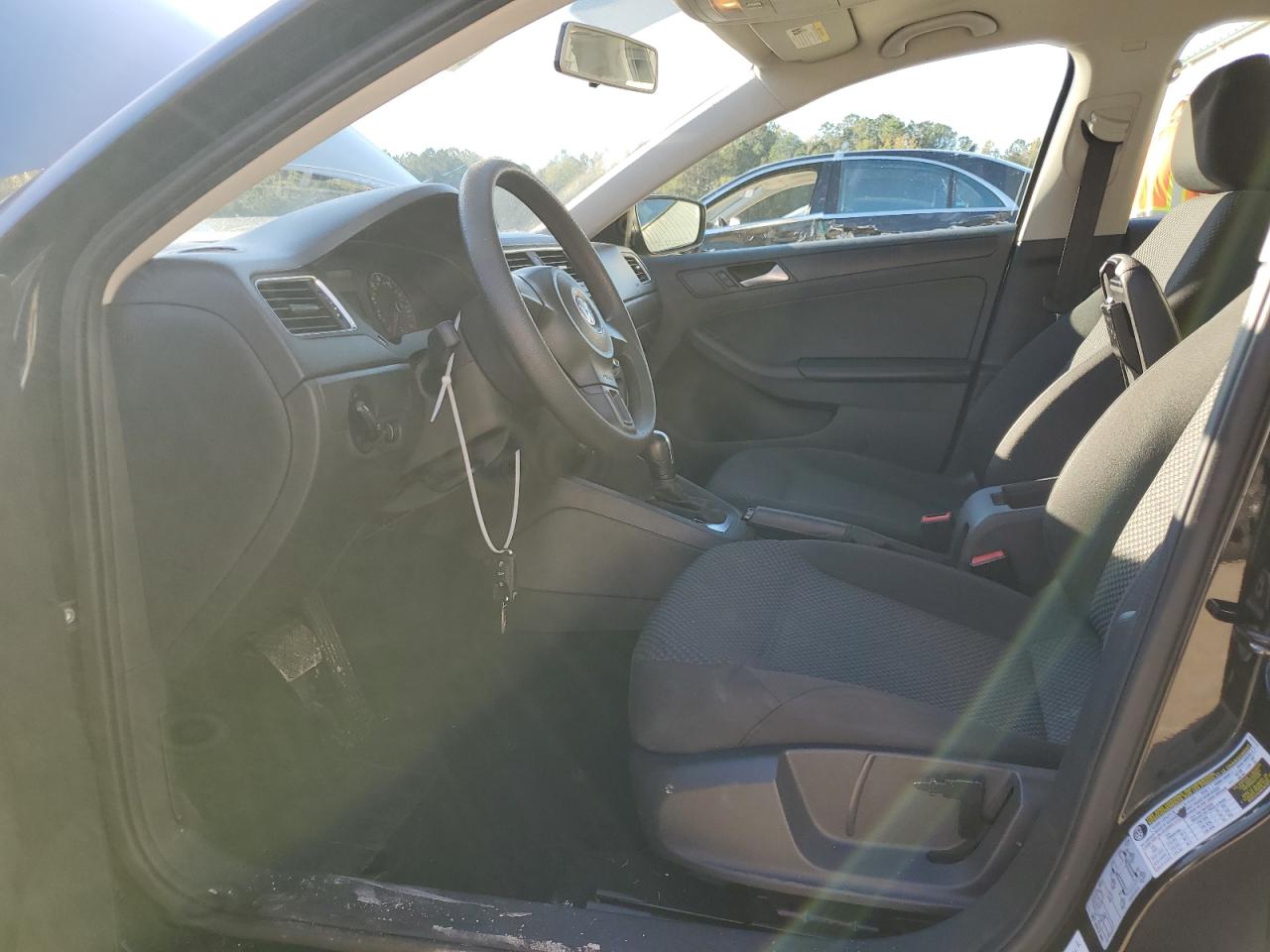 2014 Volkswagen Jetta - Image 7