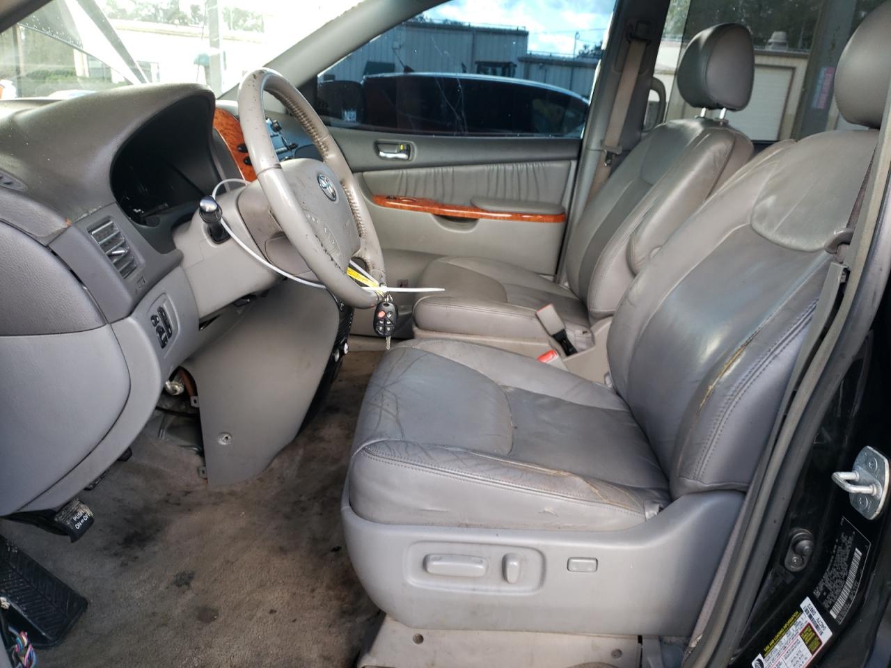 2008 Toyota Sienna - Image 7