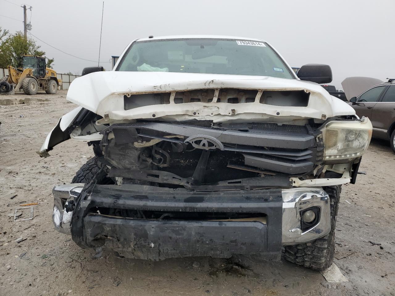 2014 Toyota Tundra - Image 5