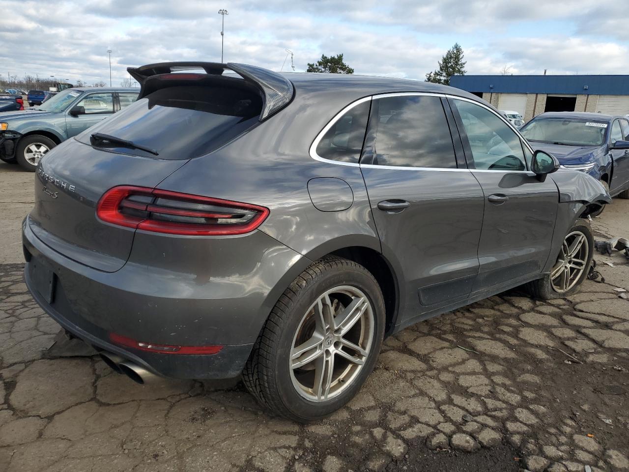 VIN WP1AB2A55GLB46079 2016 PORSCHE MACAN no.3