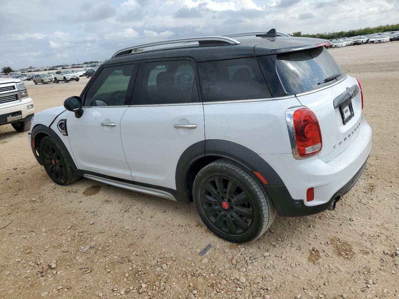 2019 MINI Cooper - Image 2