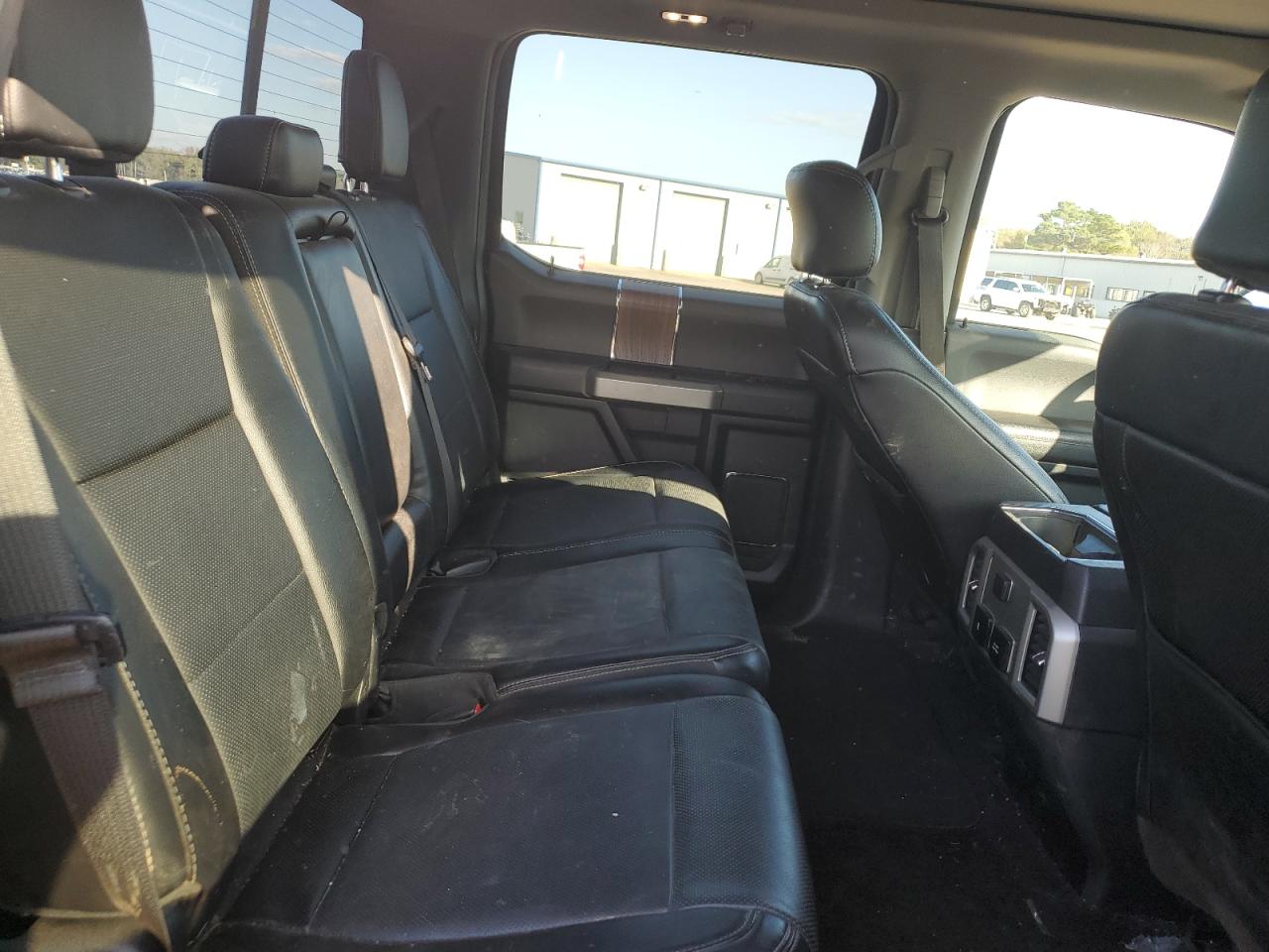 2017 Ford F-150 - Image 10