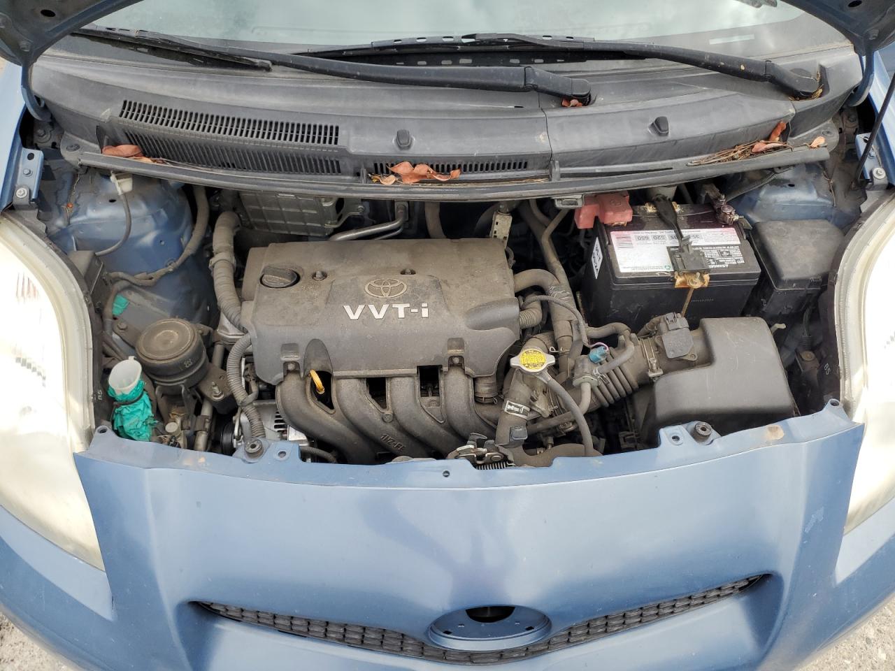 2010 Toyota Yaris - Image 11