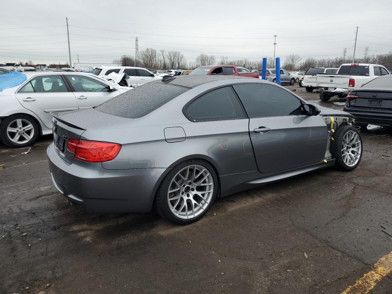 VIN WBSKG9C56DJ593386 2013 BMW M3 no.3