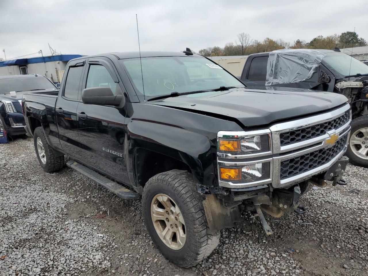 2015 Chevrolet Silverado - Image 4