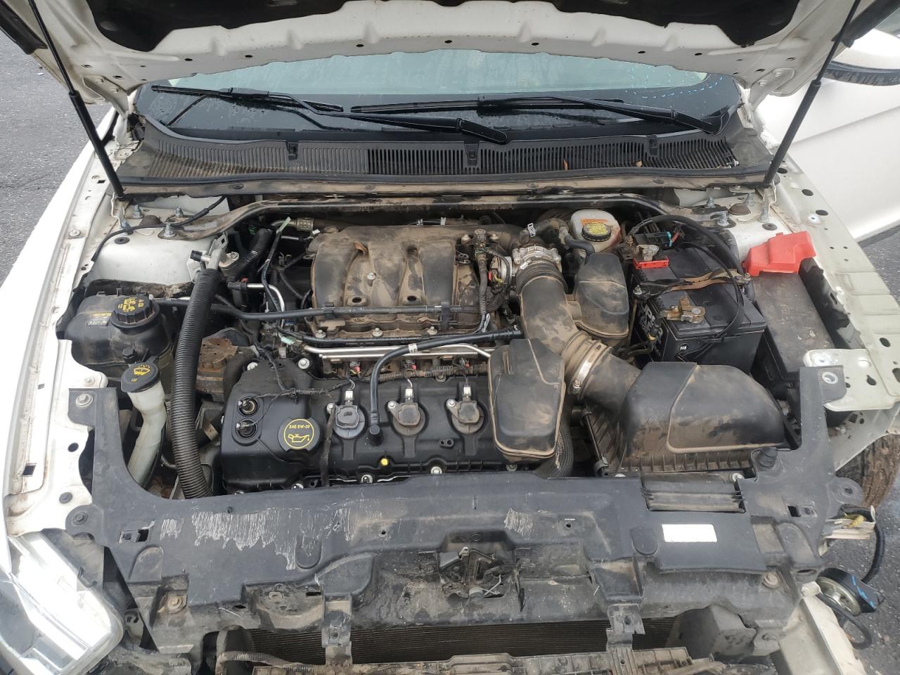 2017 Ford Taurus - Image 12