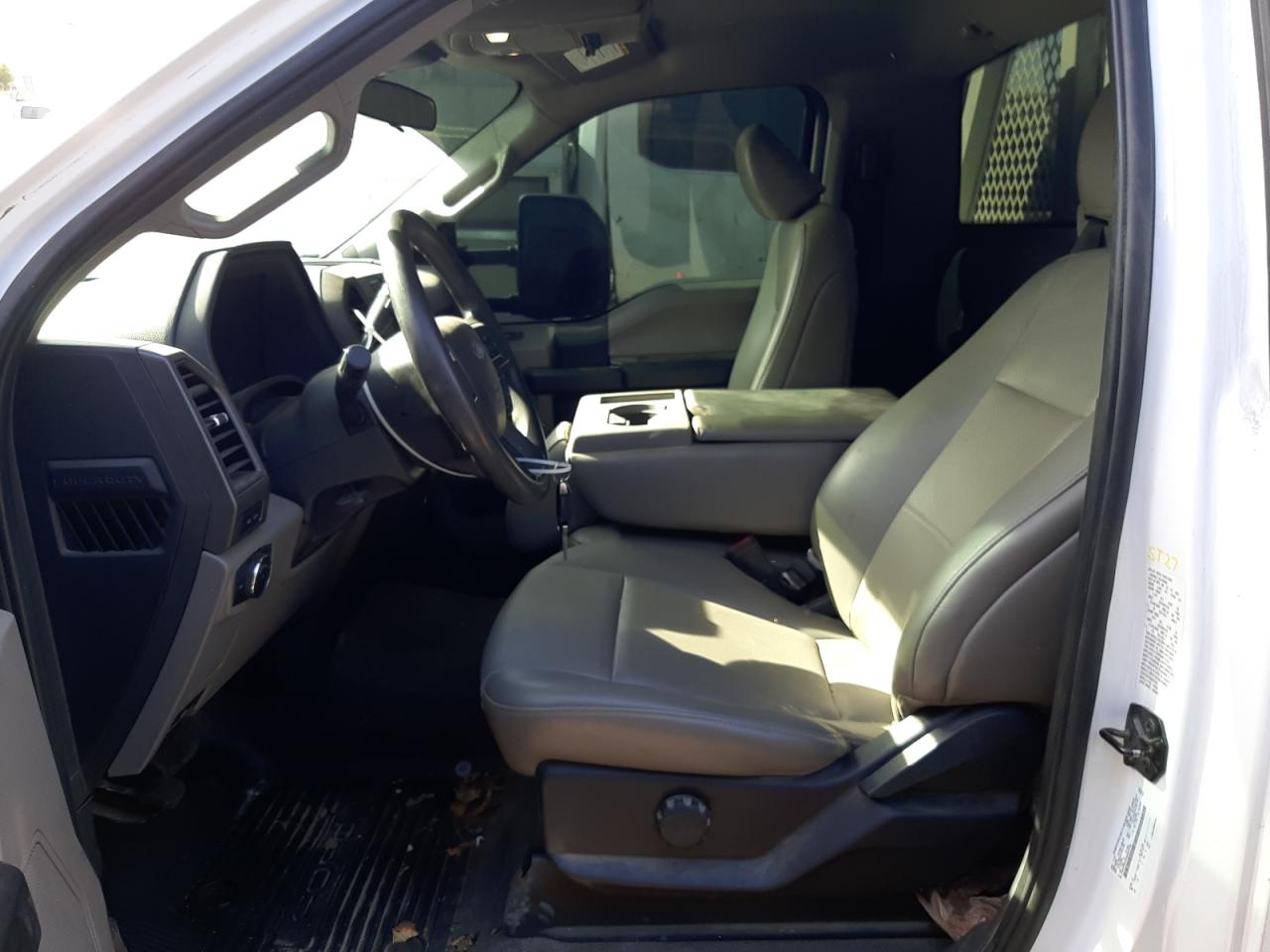 2022 Ford F550 - Image 7