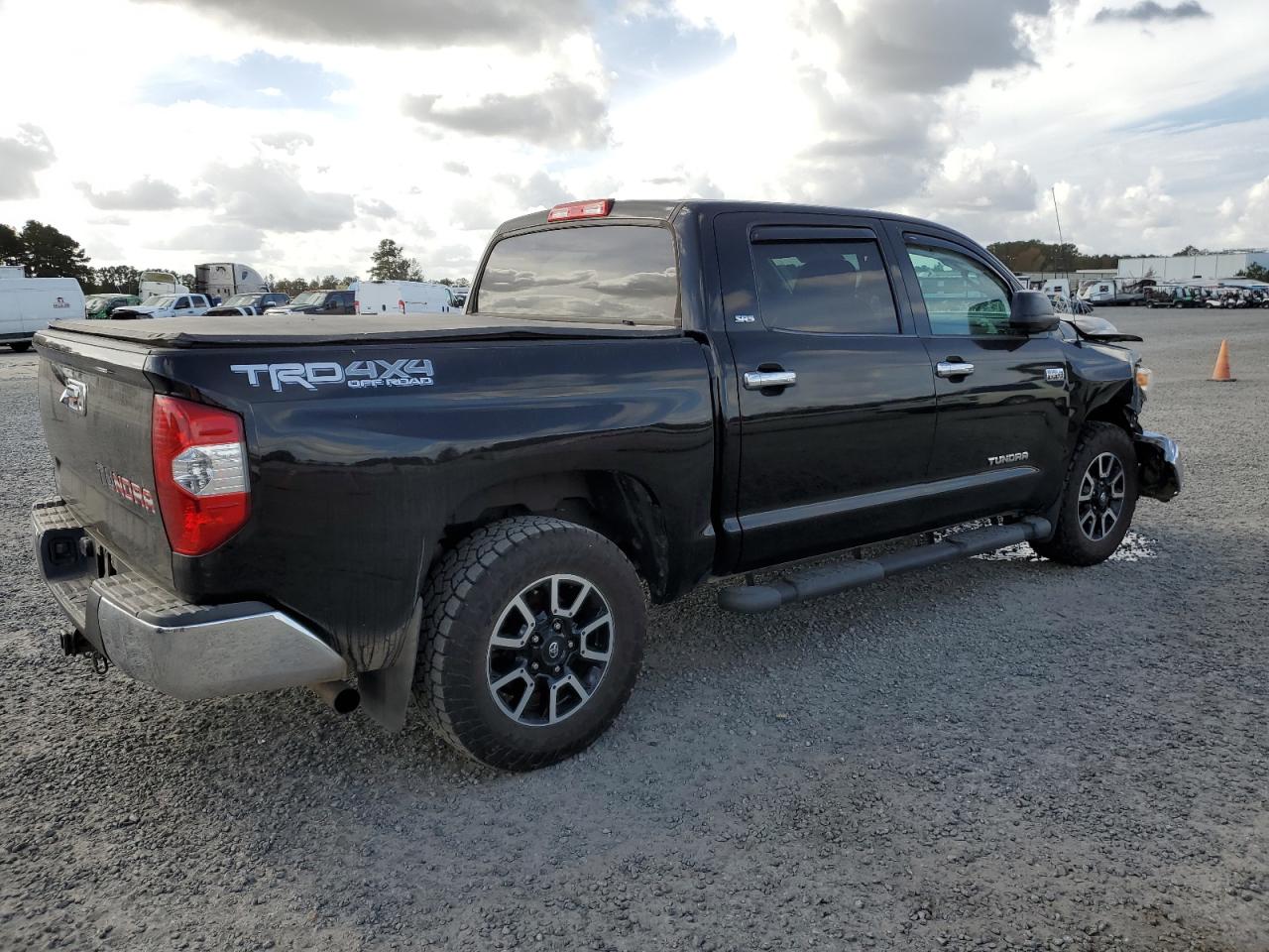 VIN 5TFDW5F19GX567189 2016 TOYOTA TUNDRA no.3