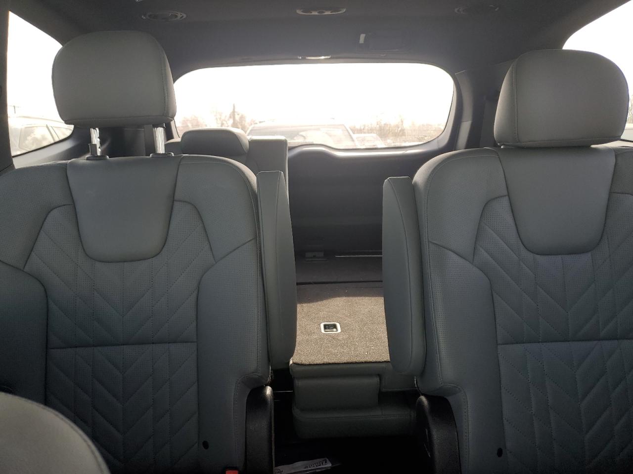 2023 Kia Telluride - Image 10