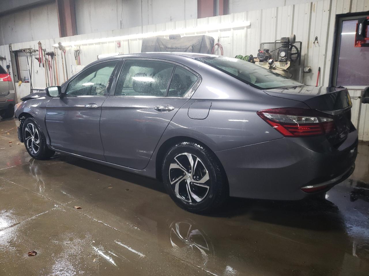 2017 Honda Accord Lx VIN: 1HGCR2F37HA209663 Lot: 81095524