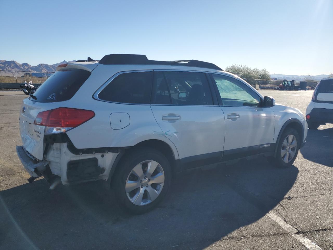 2011 Subaru Outback - Image 3