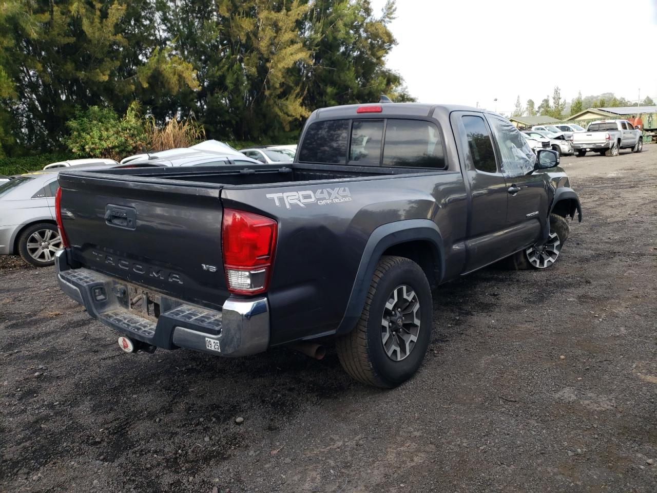 VIN 5TFSZ5AN1GX001827 2016 TOYOTA TACOMA no.3