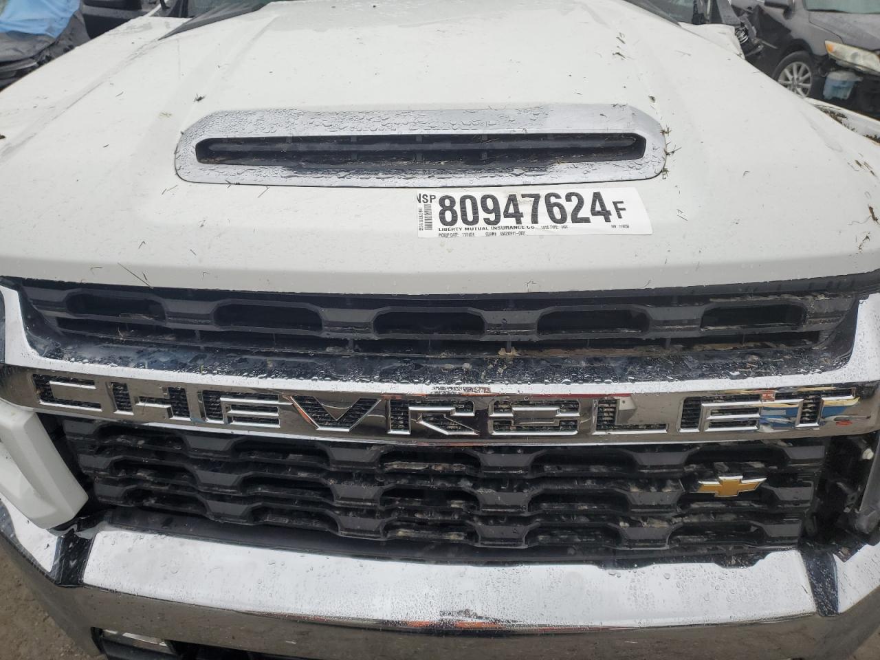 2022 Chevrolet Silverado - Image 11