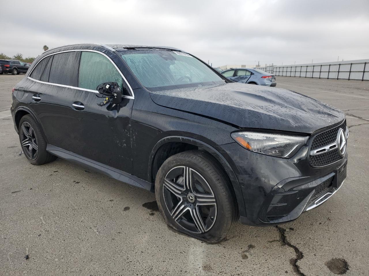 2024 Mercedes-Benz GLC - Image 4