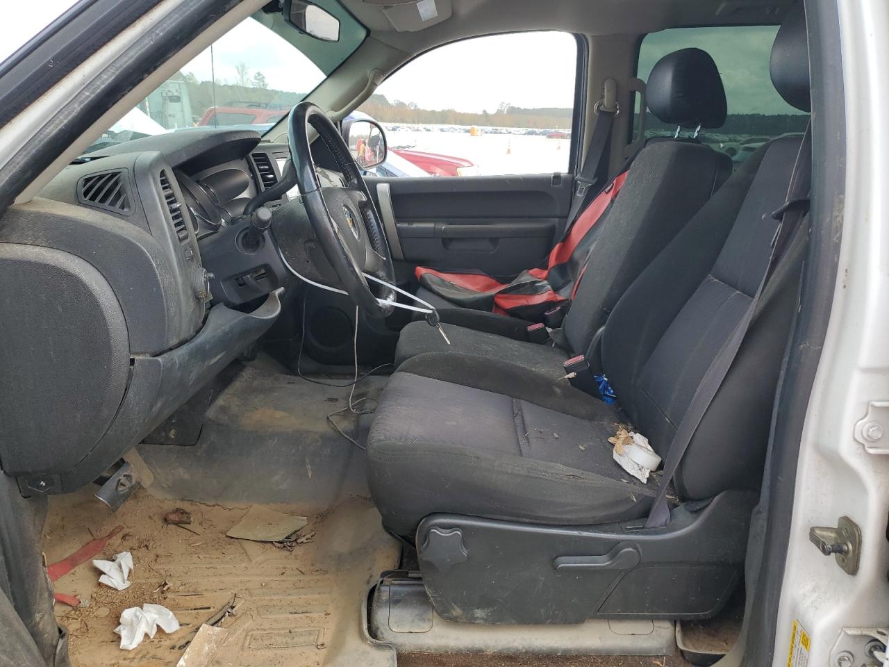 2011 Chevrolet Silverado - Image 7