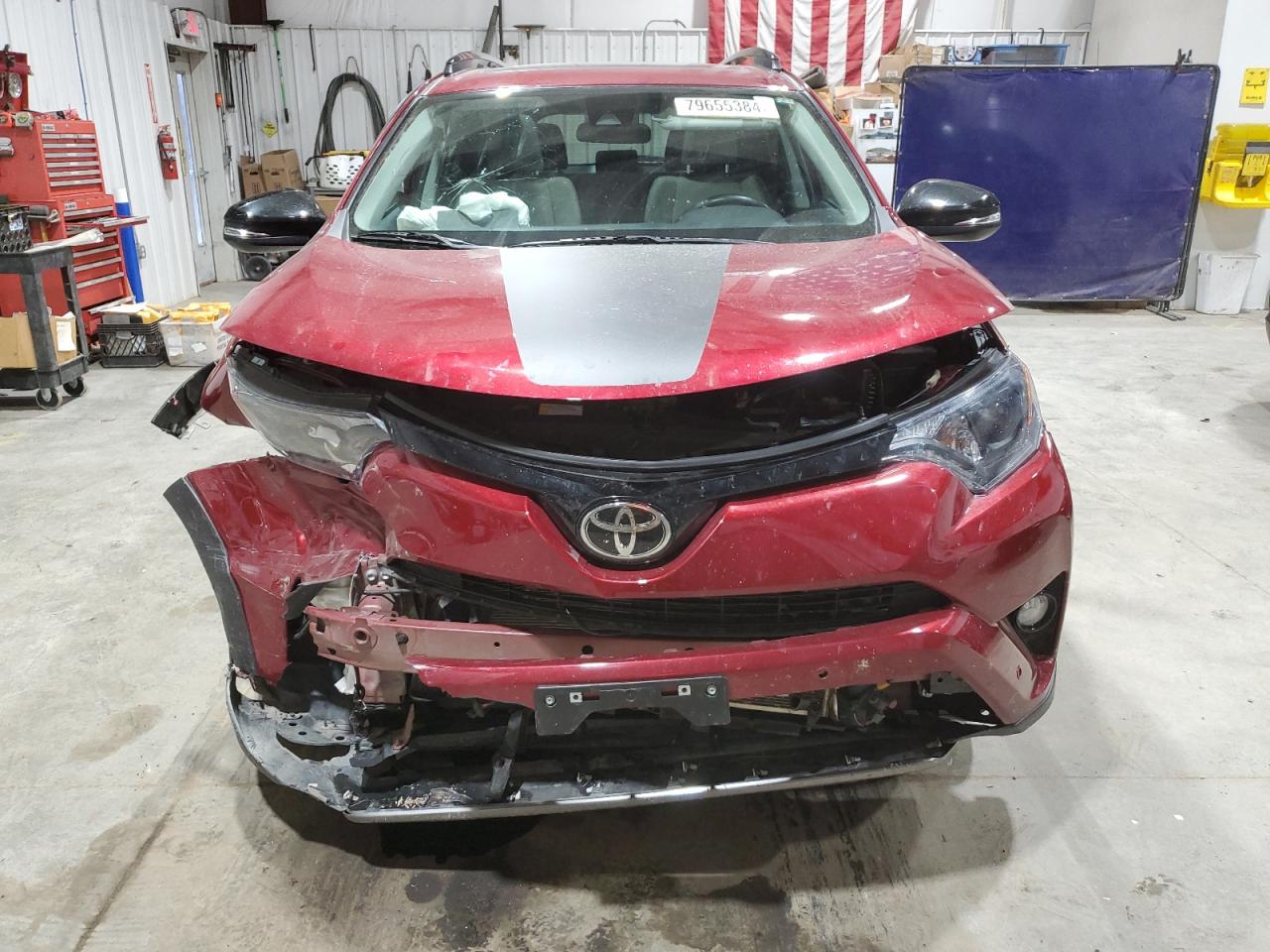 VIN 2T3RFREV2JW724820 2018 TOYOTA RAV4 no.5