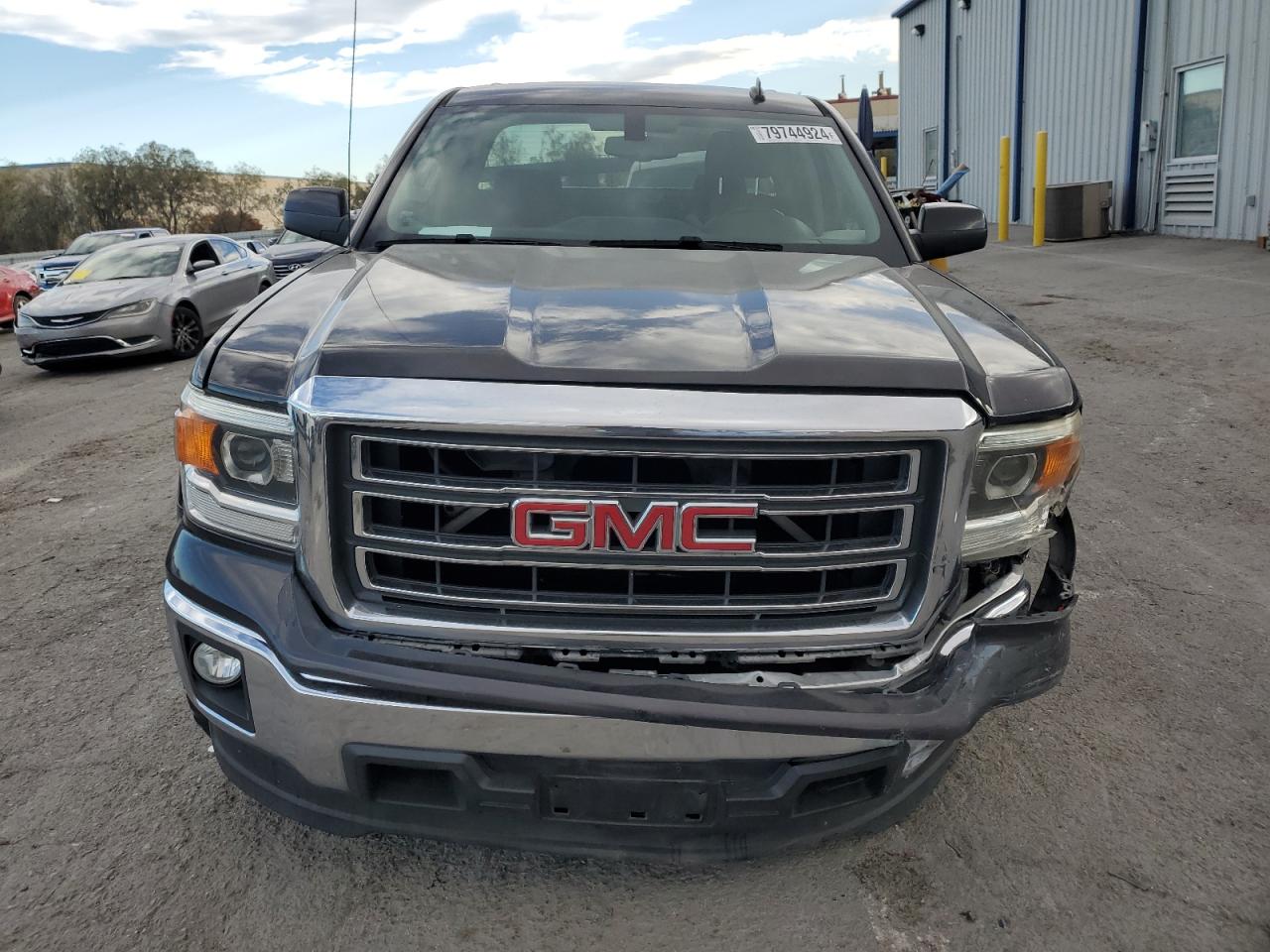 2014 GMC Sierra - Image 5