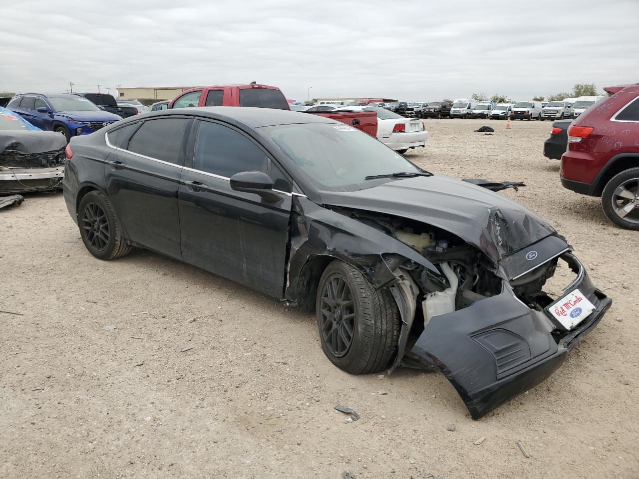 VIN 3FA6P0HD9KR132406 2019 FORD FUSION no.4