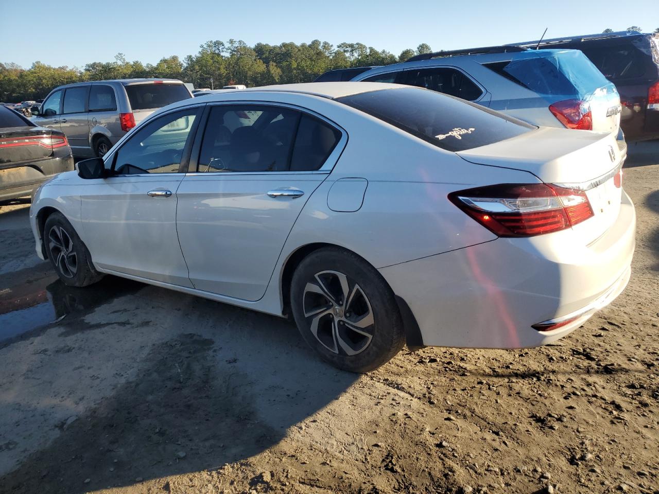 VIN 1HGCR2F35HA003564 2017 HONDA ACCORD no.2