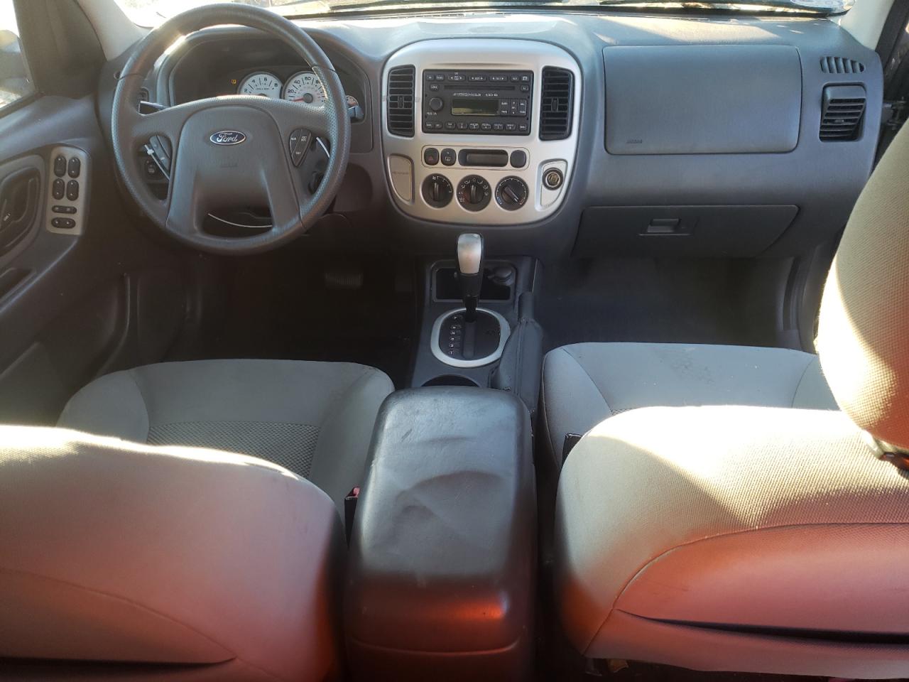 2006 Ford Escape - Image 8