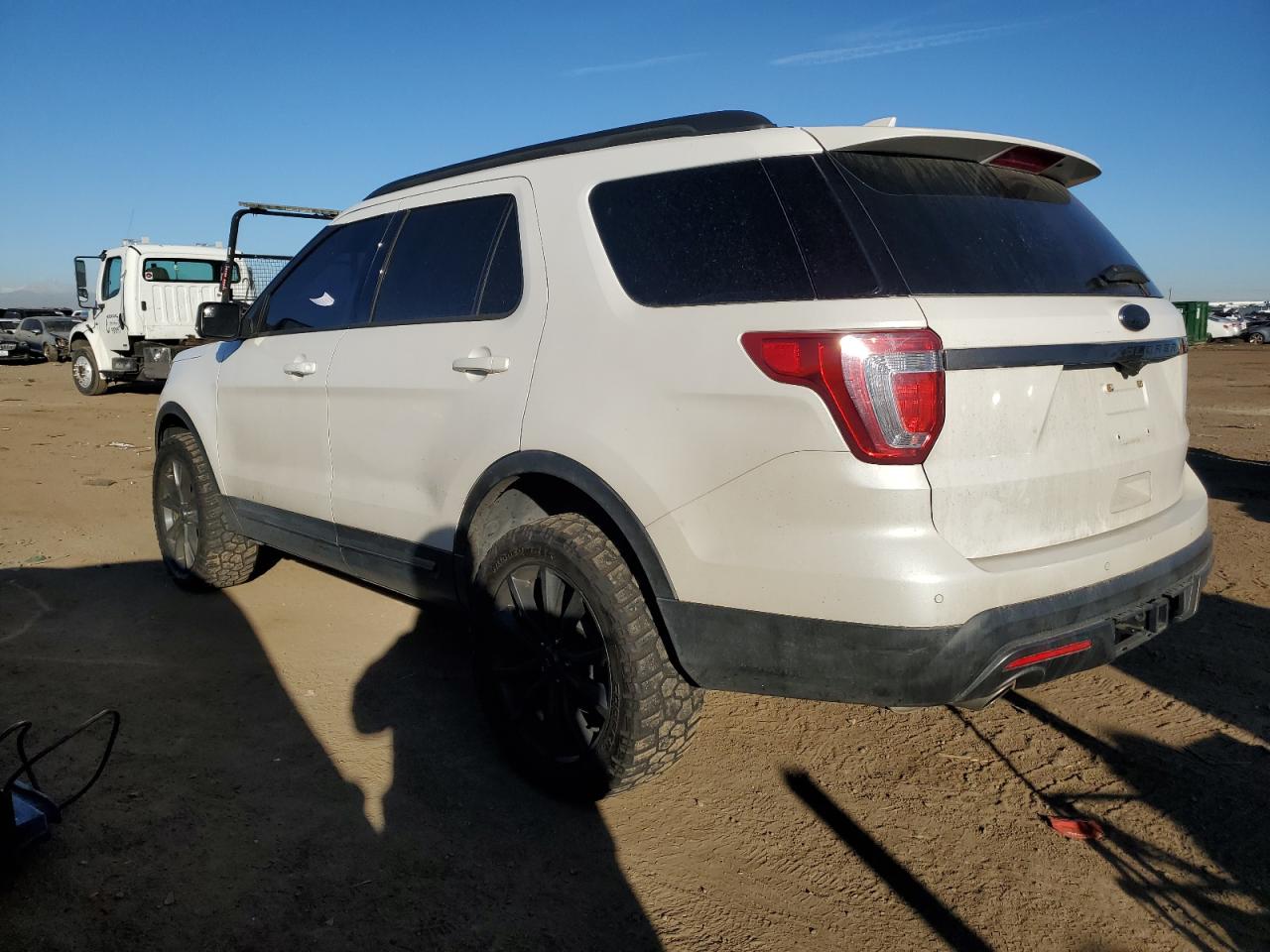 1FM5K8D81HGD74257 2017 FORD EXPLORER - Image 2