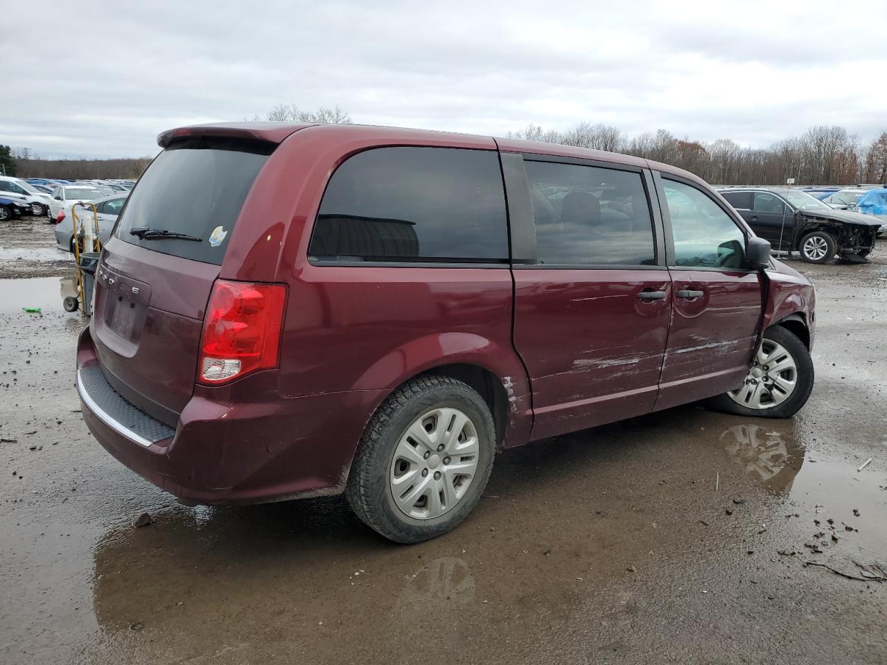 2019 Dodge Caravan - Image 3