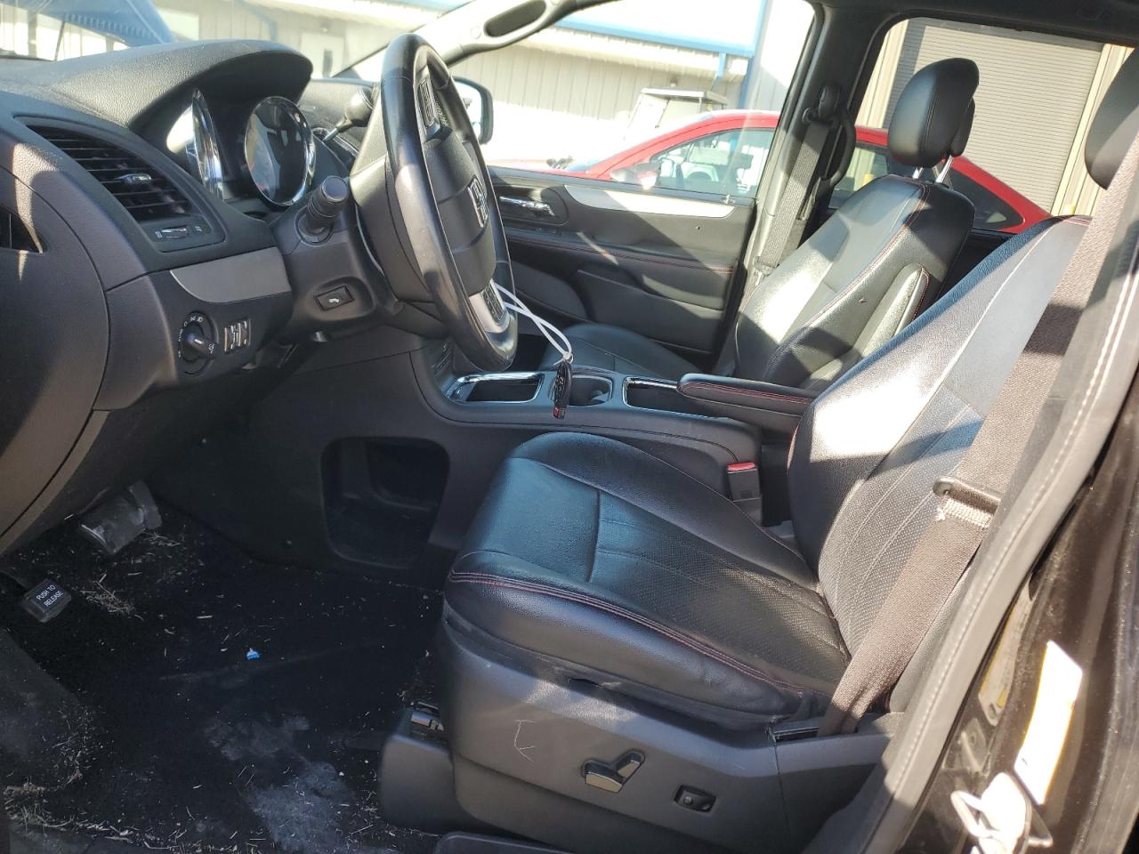 2014 Dodge Caravan - Image 7