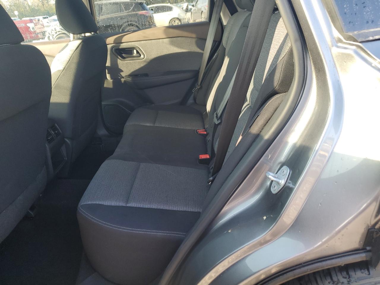 2021 Nissan Rogue - Image 11