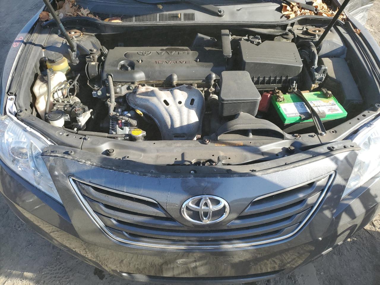 2009 Toyota Camry - Image 11