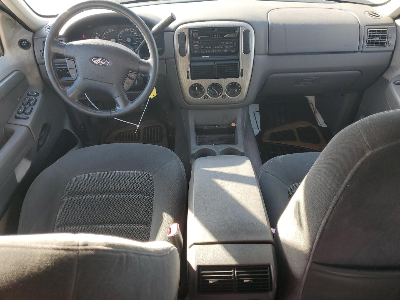 2003 Ford Explorer - Image 8