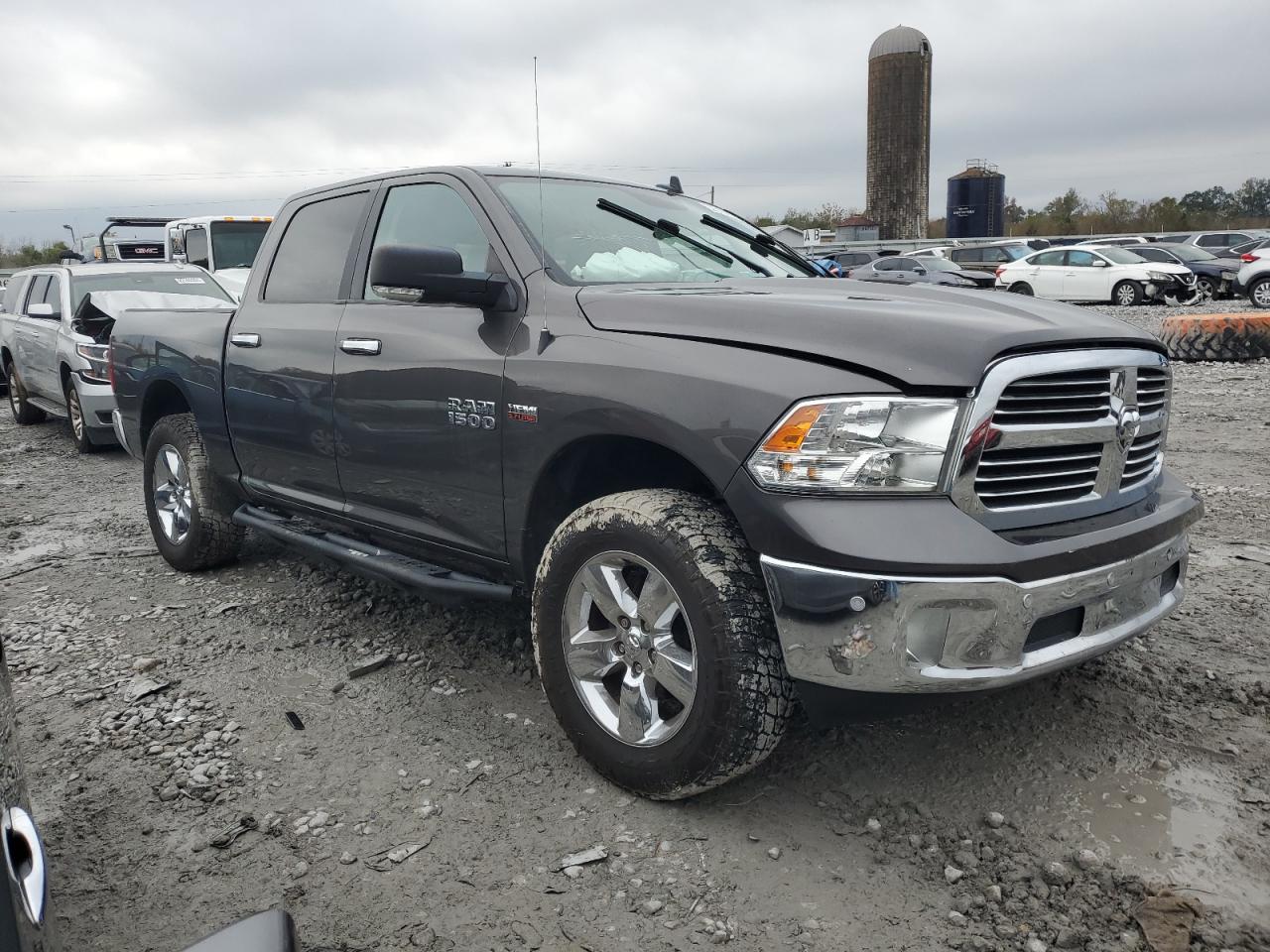 2017 RAM 1500 - Image 4