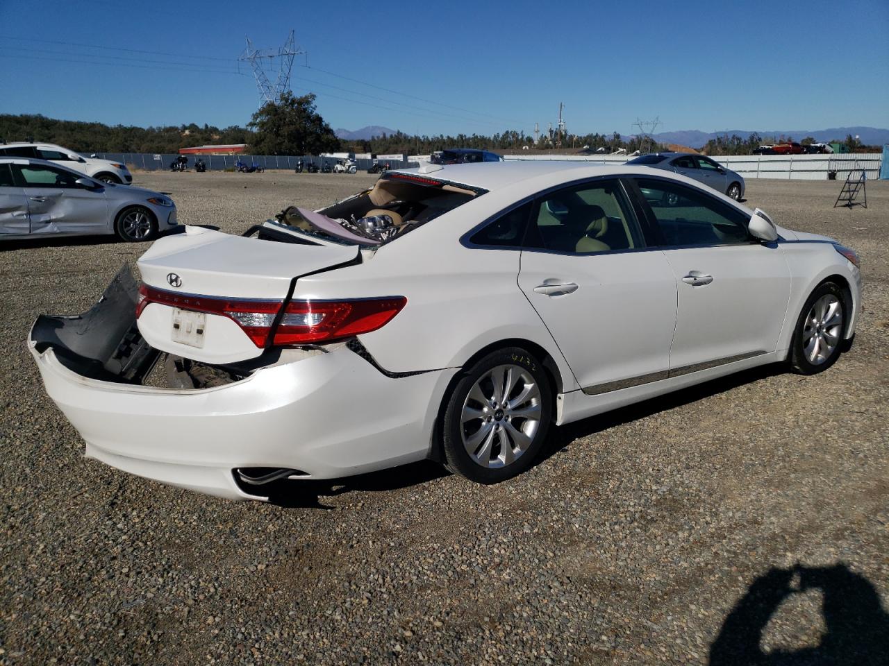 VIN KMHFG4JG5DA200828 2013 HYUNDAI AZERA no.3