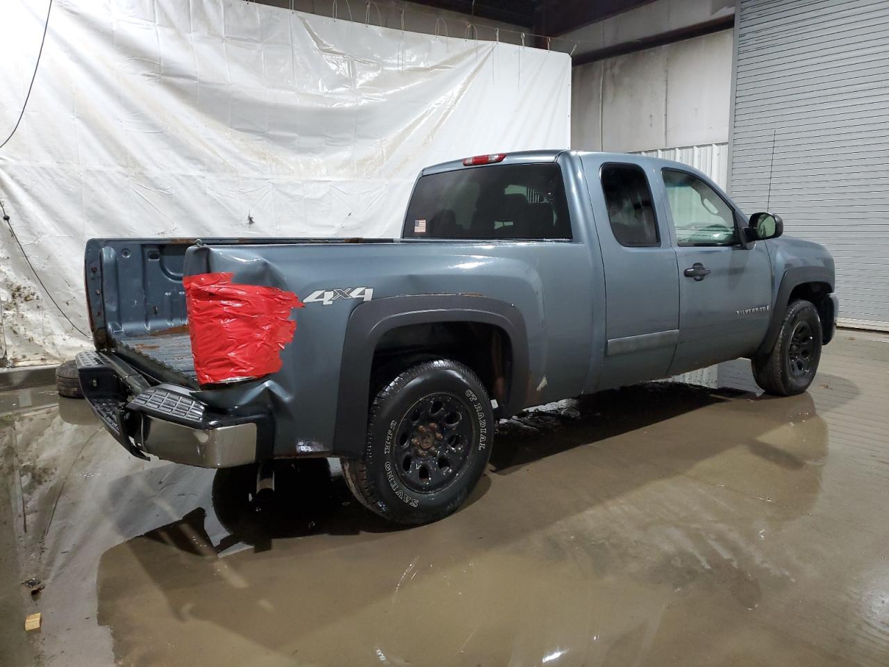 2008 Chevrolet Silverado - Image 3