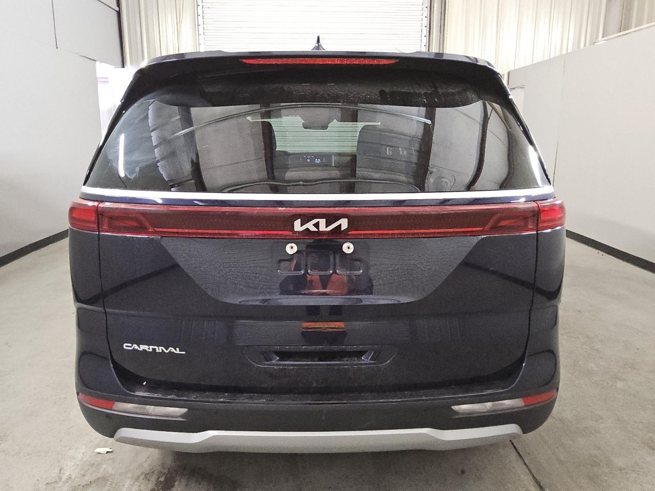 2024 Kia Carnival Lx VIN: KNDNB4H37R6385153 Lot: 79910184