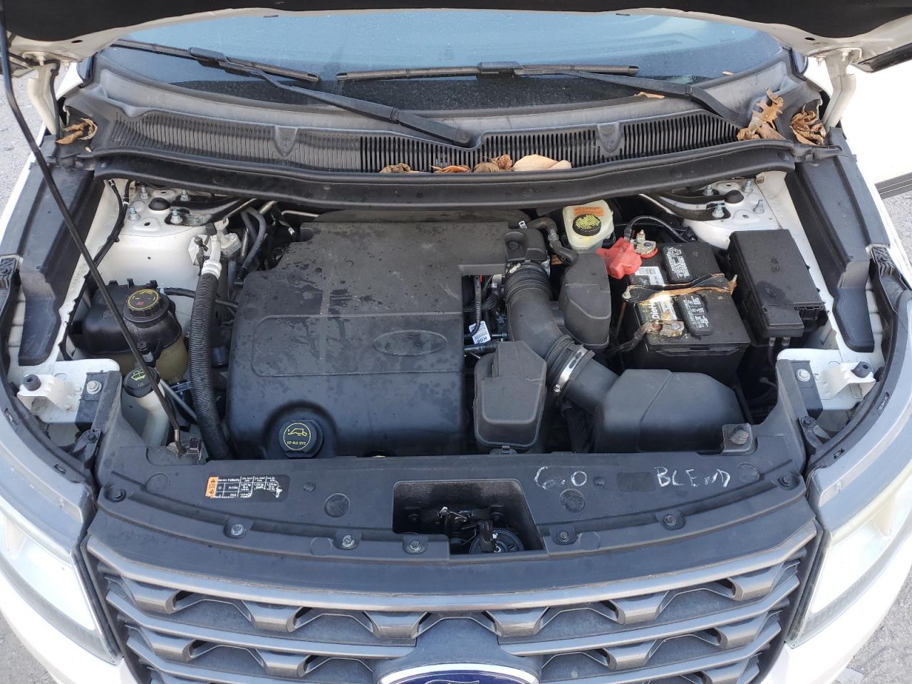 2017 Ford Explorer - Image 12