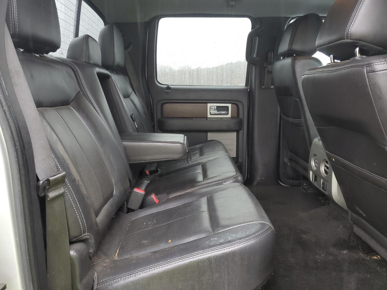 2013 Ford F-150 - Image 10