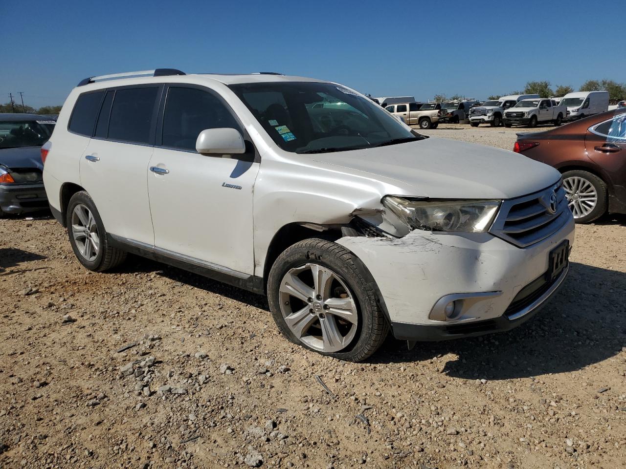 VIN 5TDYK3EH4DS123896 2013 TOYOTA HIGHLANDER no.4