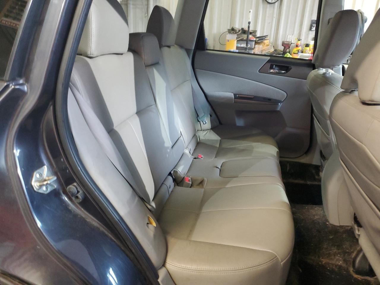 2013 Subaru Forester - Image 12
