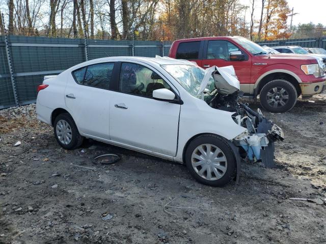  NISSAN VERSA 2018 Белы