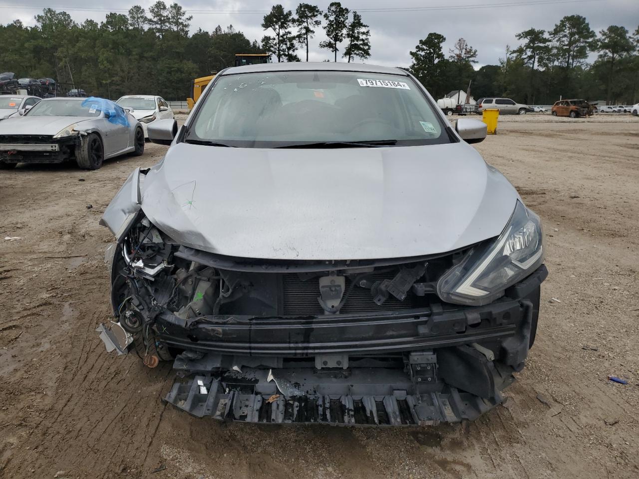 2019 Nissan Sentra - Image 5