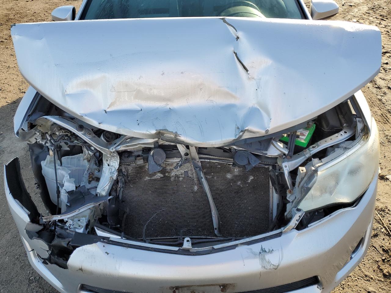2014 Toyota Camry - Image 11