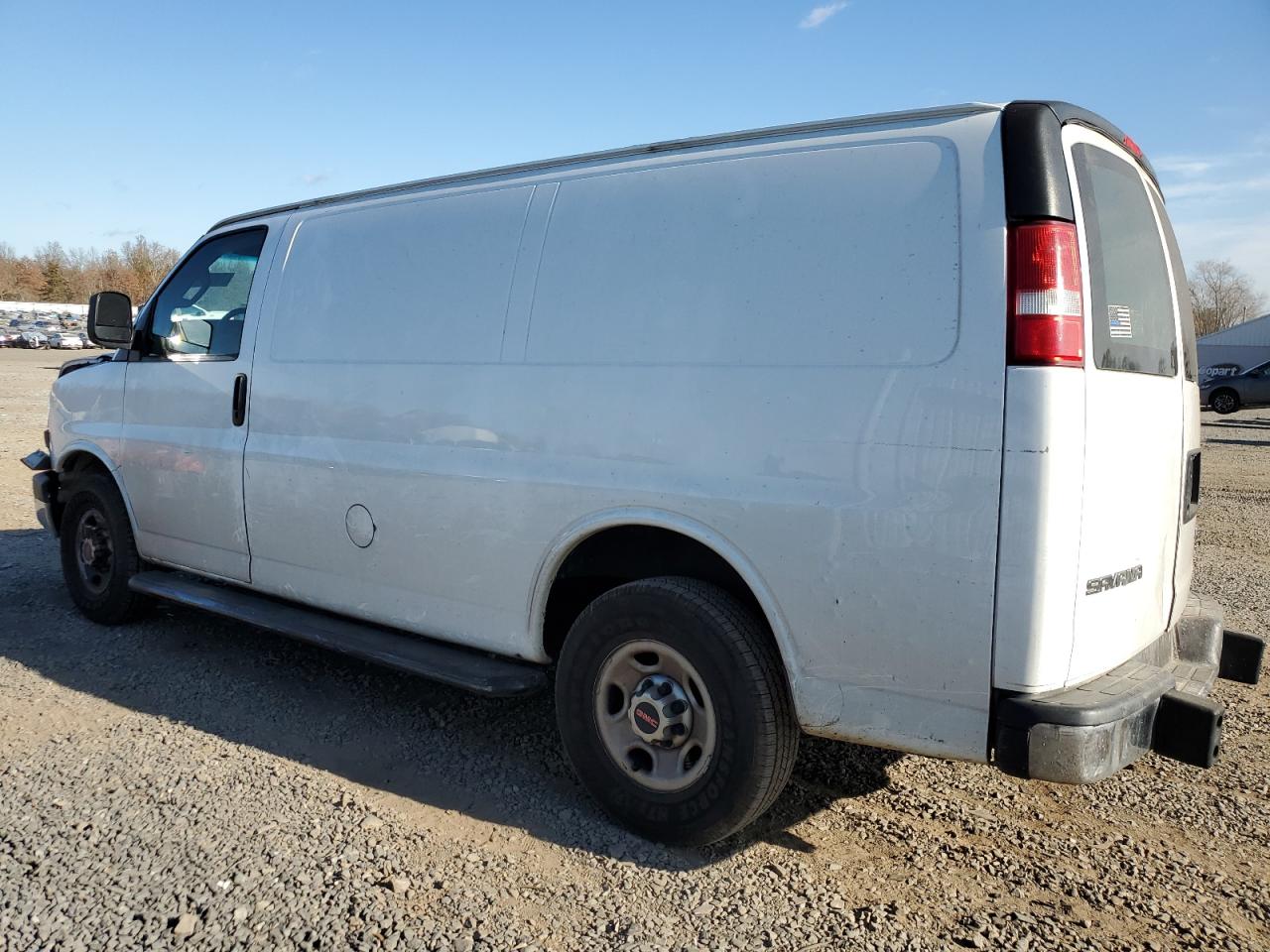 2017 GMC Savana - Image 2