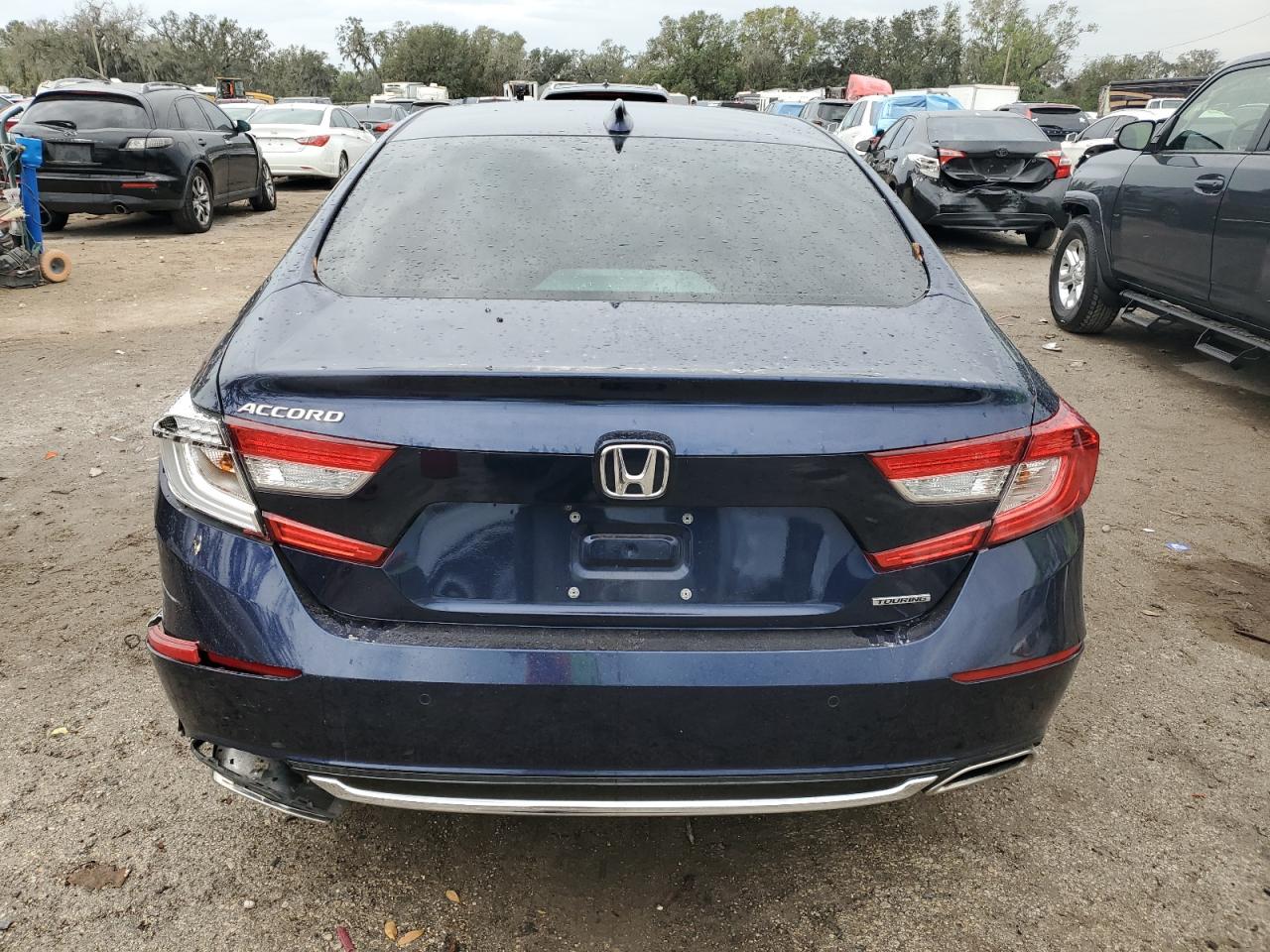 2018 Honda Accord Touring VIN: 1HGCV1F97JA015456 Lot: 81227764