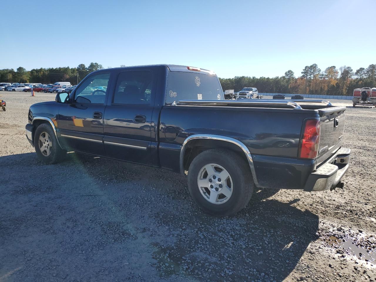 2005 Chevrolet Silverado - Image 2