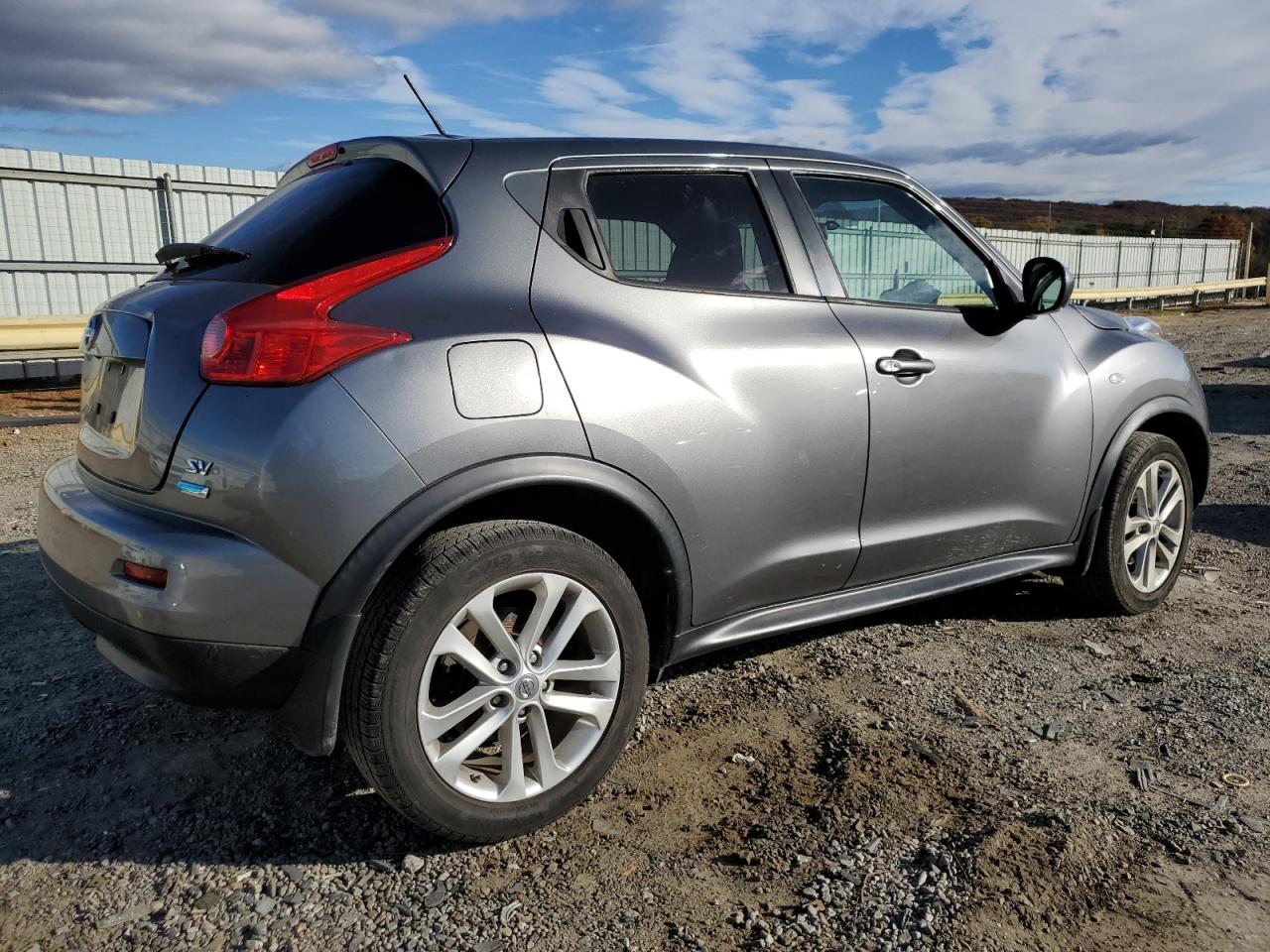 2014 Nissan Juke - Image 3