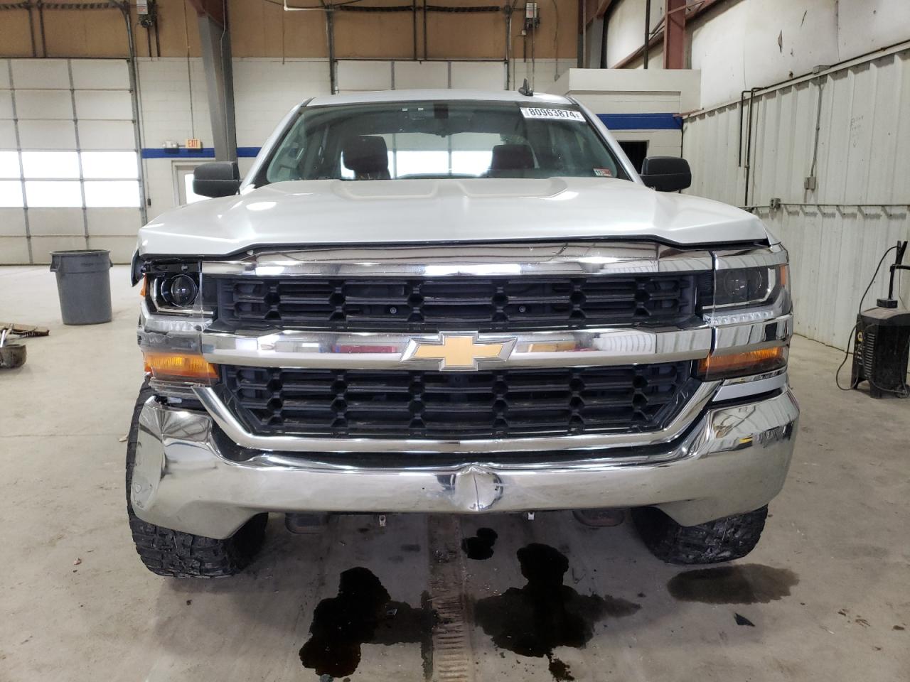 2017 Chevrolet Silverado - Image 5