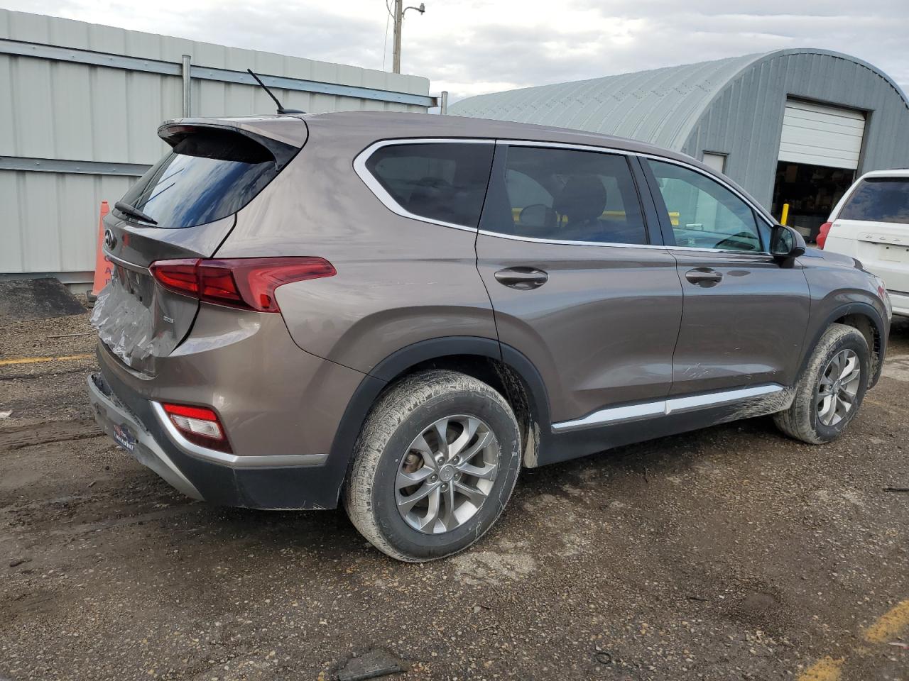 2019 Hyundai Santa Fe - Image 3