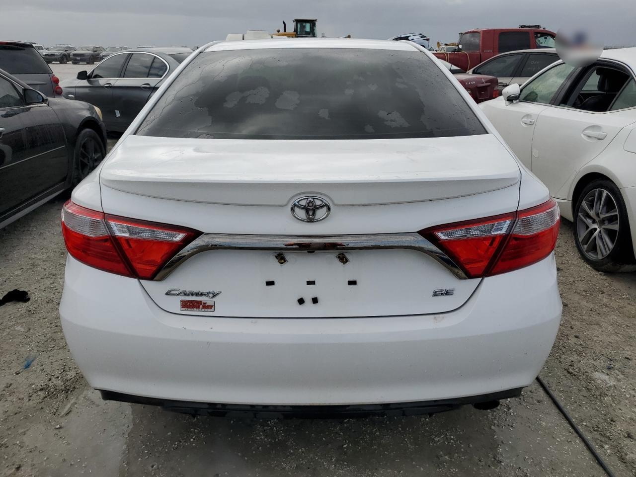 VIN 4T1BF1FK2GU136263 2016 TOYOTA CAMRY no.6